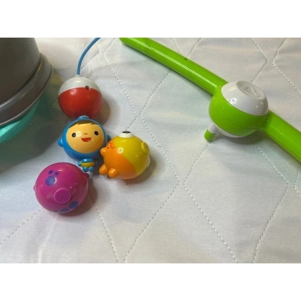 Infantino Whale Bath Toy & Toddler Fishing Set Bundle
